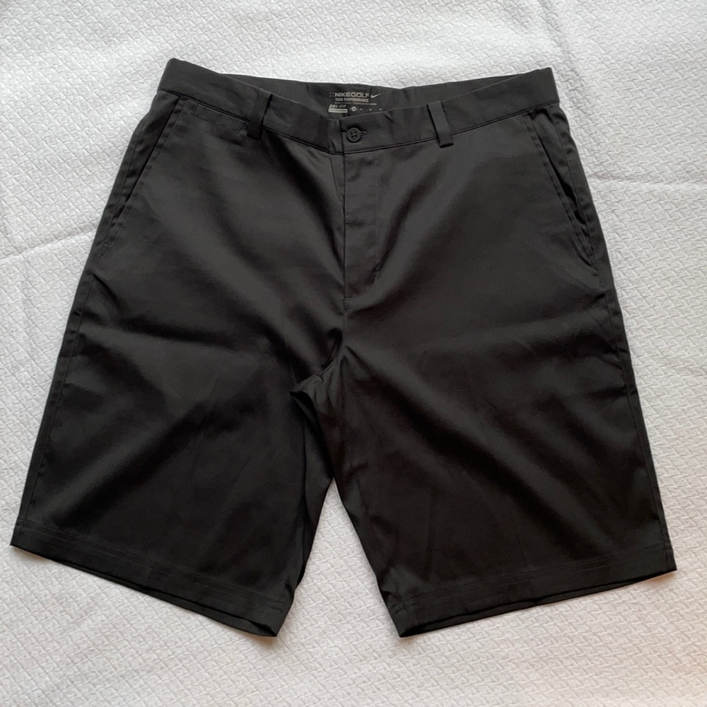 Nike Golf Shorts NWOT